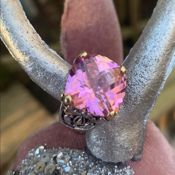 SOLD SOLD❤️ Pink Checkerboard SS ring. Sz 6. Pink CZ - Picture 5 of 11